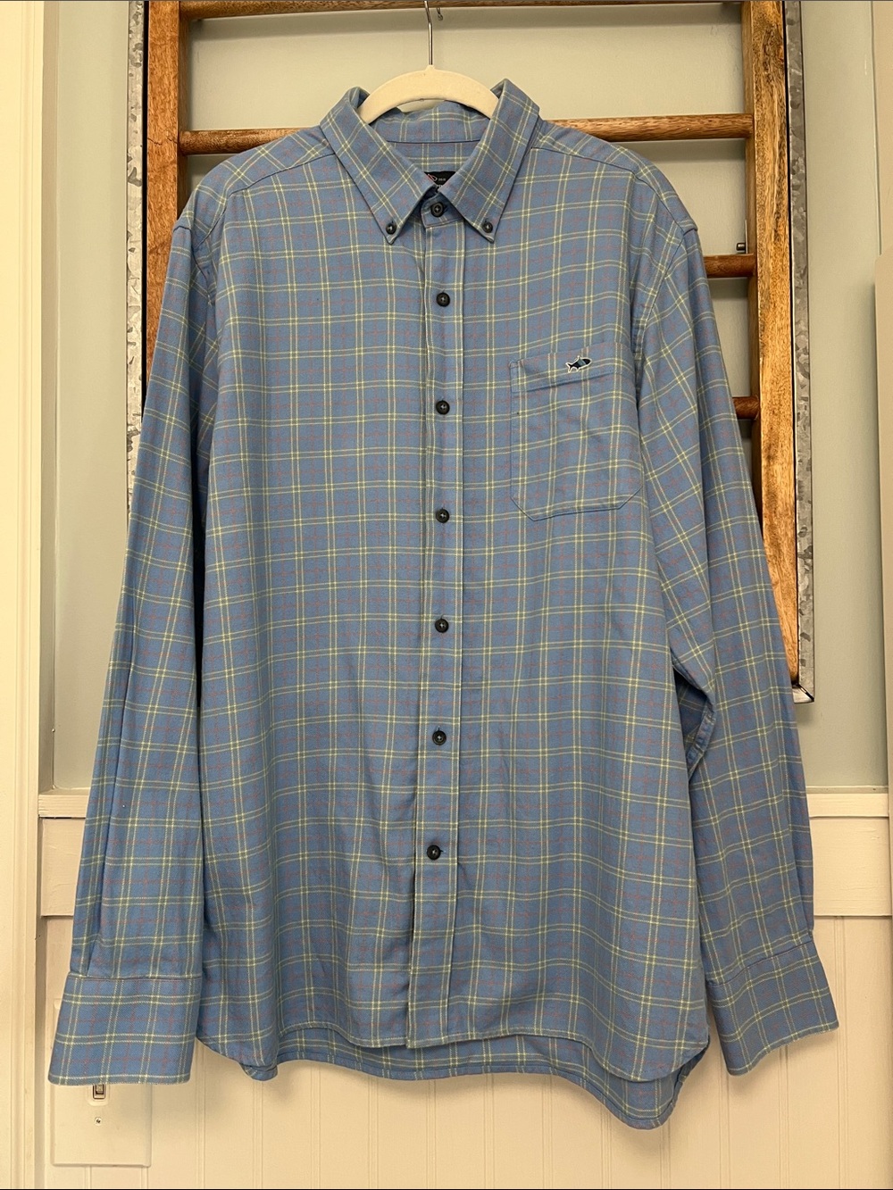Fish Hippie men’s flannel button down large